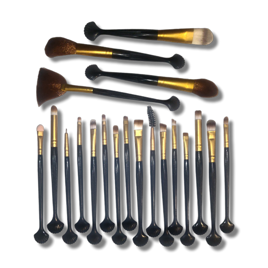 Set of 20 Make-up & Art Brushes! Paints/Foundations/Contrast with Various Bristles & Eyelash brush.